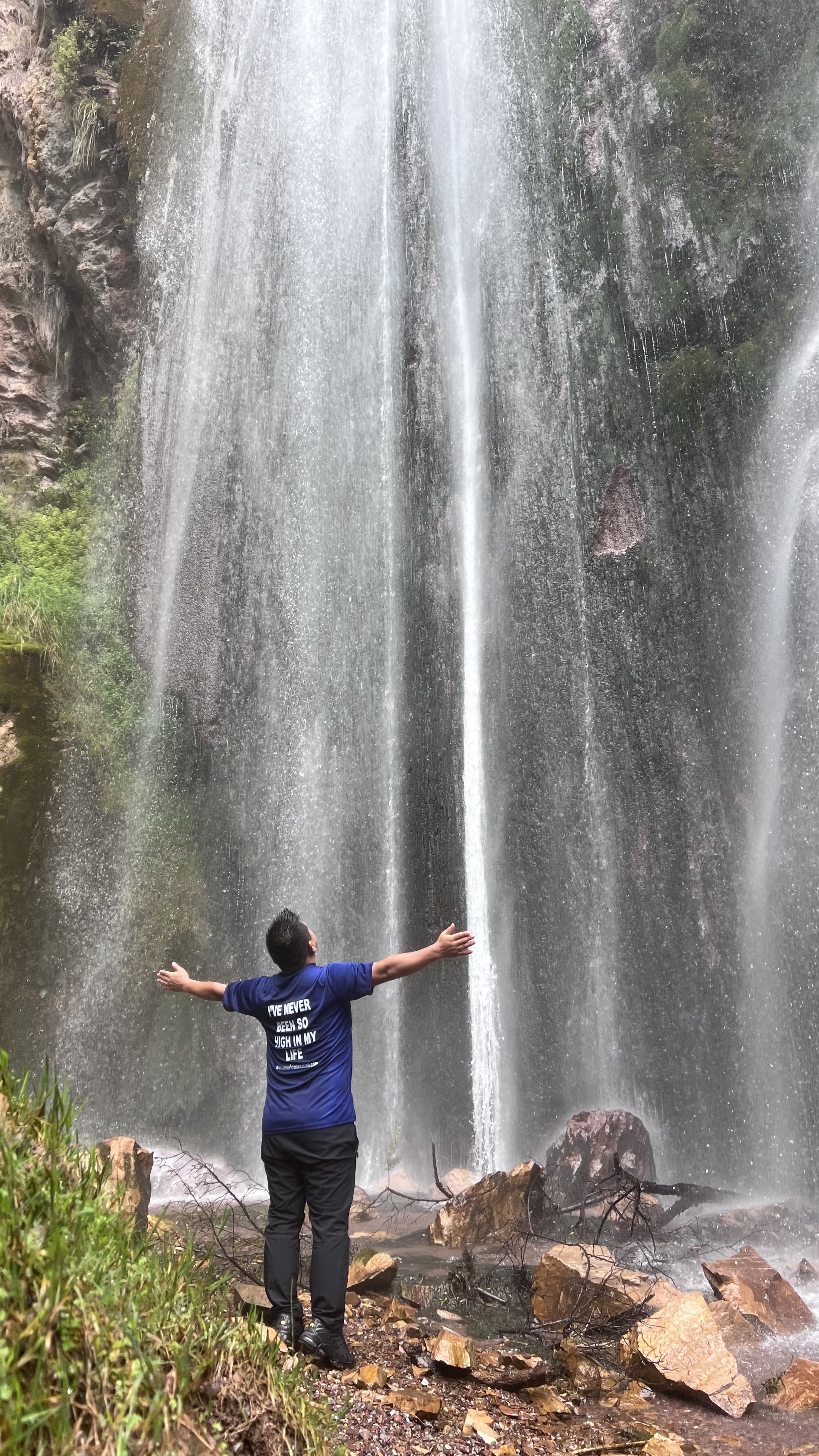 Perolniyoc Waterfall