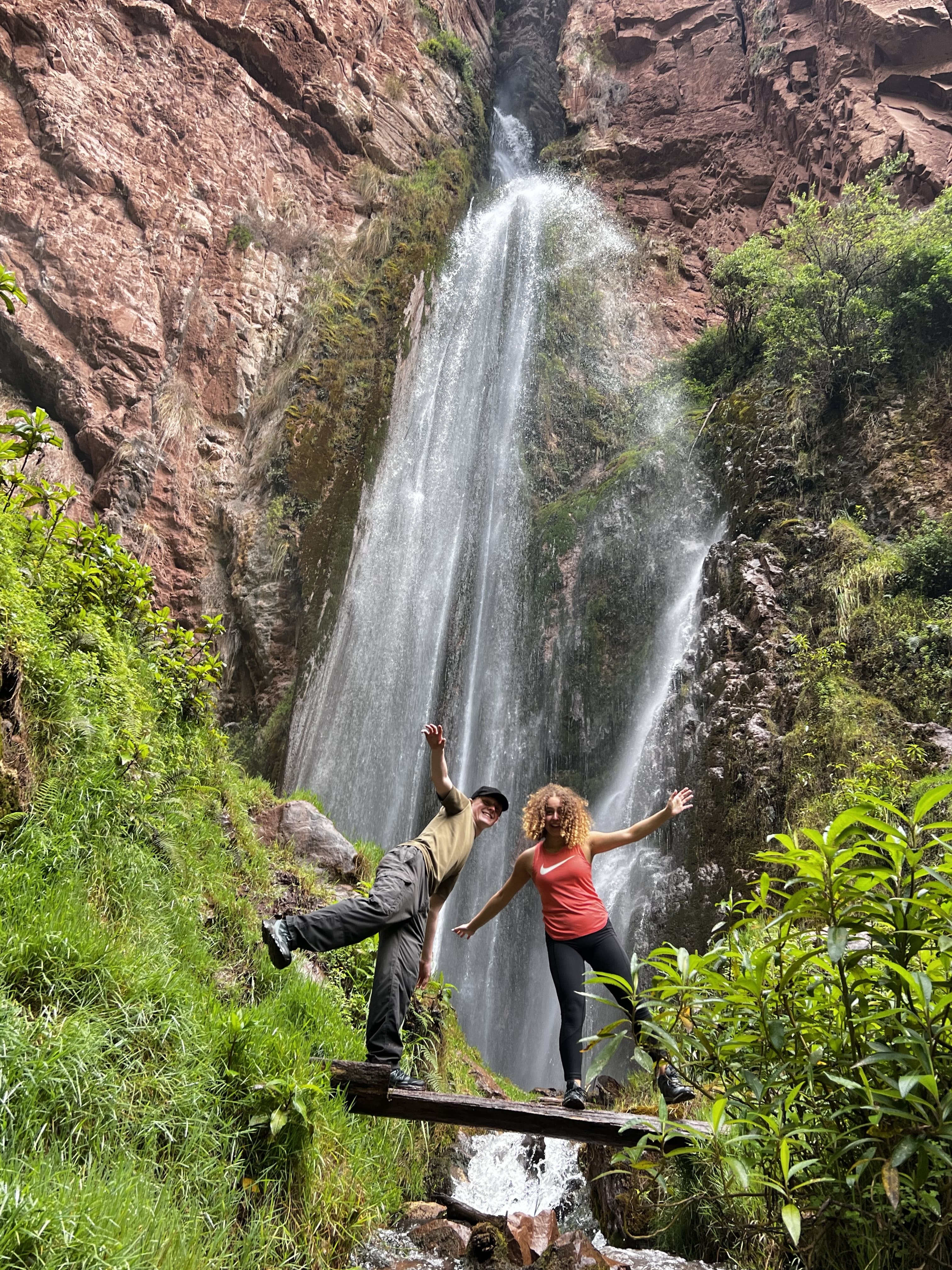Perolniyoc Waterfall